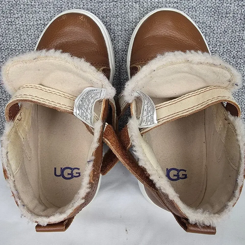 UGG® BABY & KIDS RENNON FAUX‑FUR II SNEAKERS – CHESTNUT – TODDLER SIZE 9